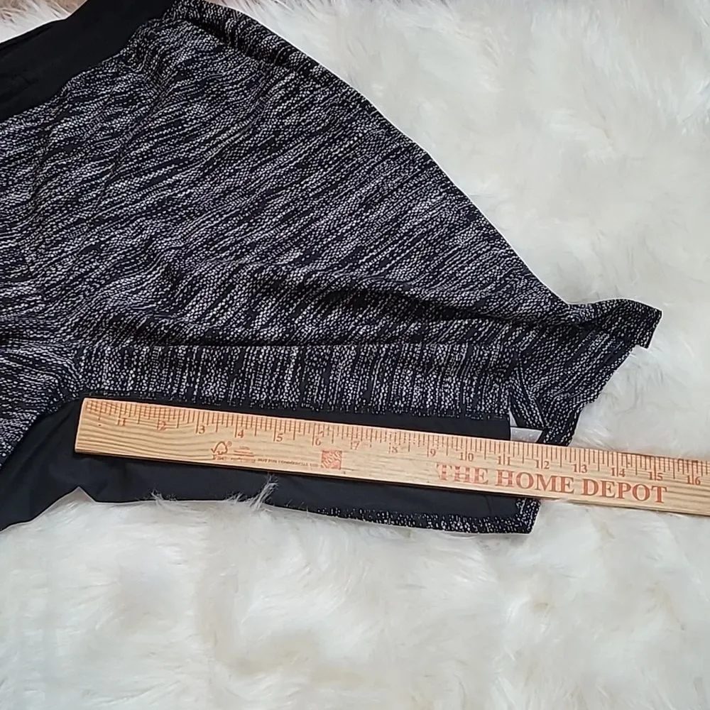 Lululemon Men Gray Athletic Training Shorts Size Large Gym Workout Casual